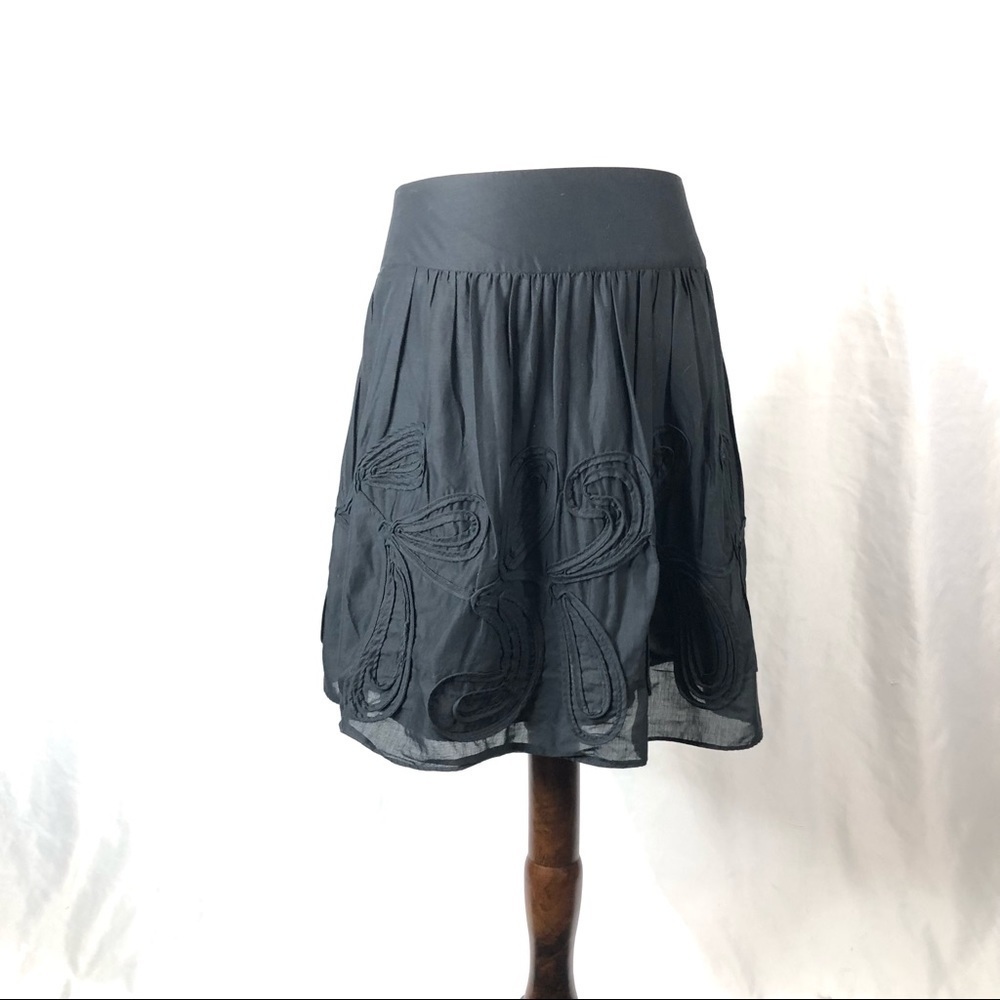 LOFT petites black cotton skirt appliqué 2P